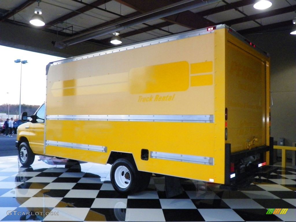 2008 E Series Cutaway E350 Commercial Moving Truck - Yellow / Medium Flint photo #4