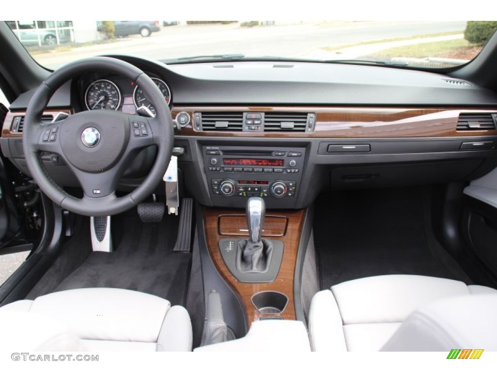 2013 BMW 3 Series 328i Convertible Everest Grey/Black Dashboard Photo #78418133