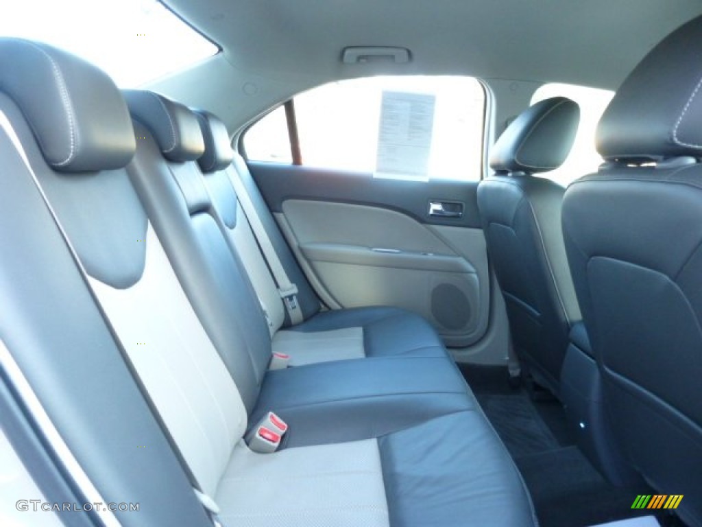 2010 Mercury Milan V6 Premier Rear Seat Photo #78419418
