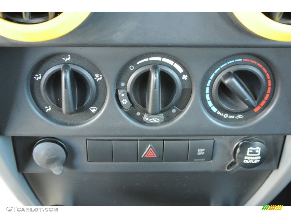 2008 Jeep Wrangler X 4x4 Controls Photo #78421823