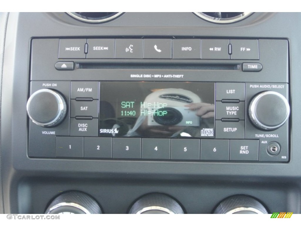 2014 Jeep Patriot Latitude Audio System Photo #78423384