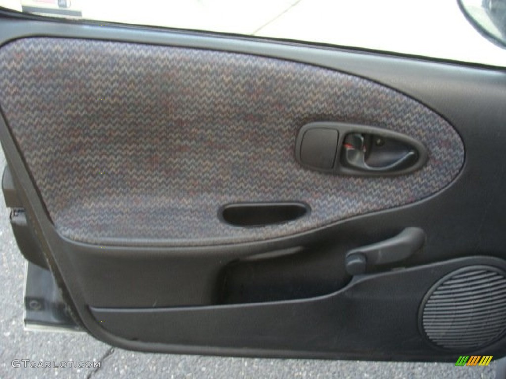 1997 S Series SL1 Sedan - White / Gray photo #2