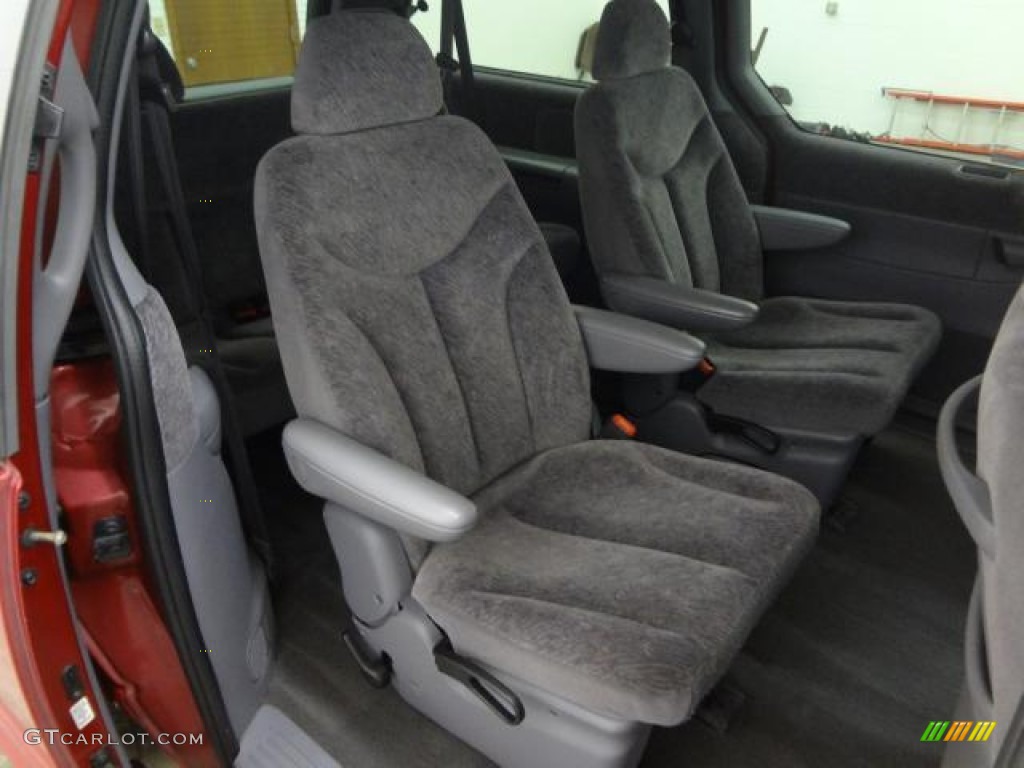 1999 Grand Caravan SE - Inferno Red Pearl / Mist Gray photo #8