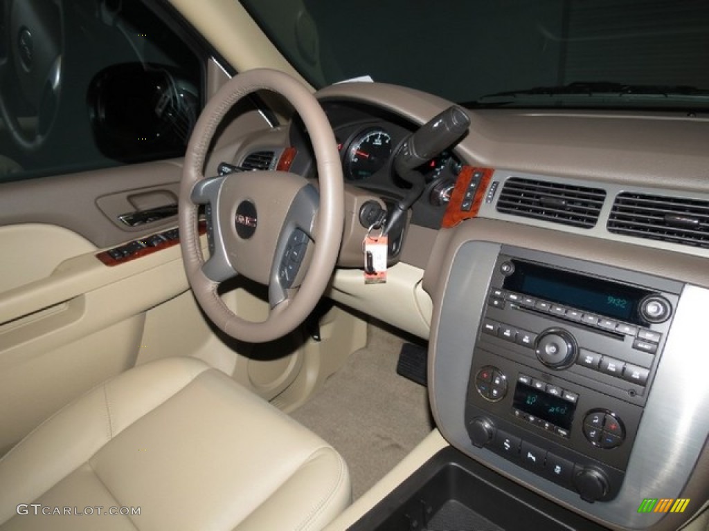 2013 Yukon SLT - Summit White / Light Tan photo #5