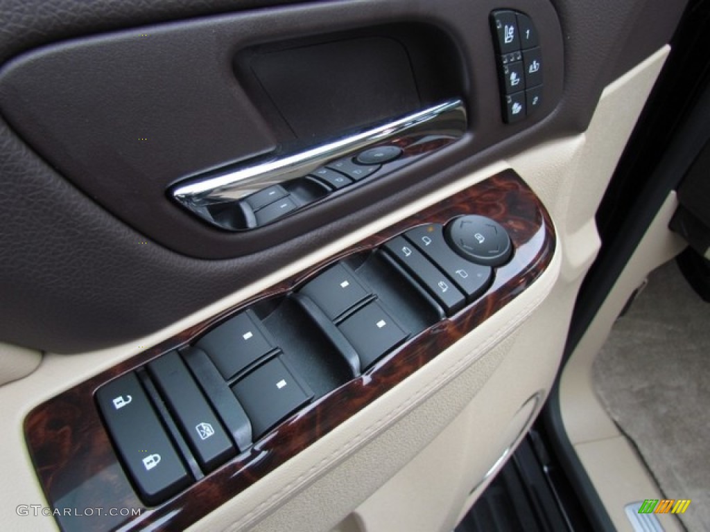 2013 GMC Sierra 2500HD Denali Crew Cab 4x4 Controls Photo #78428375
