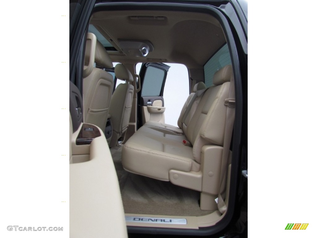2013 GMC Sierra 2500HD Denali Crew Cab 4x4 Rear Seat Photos