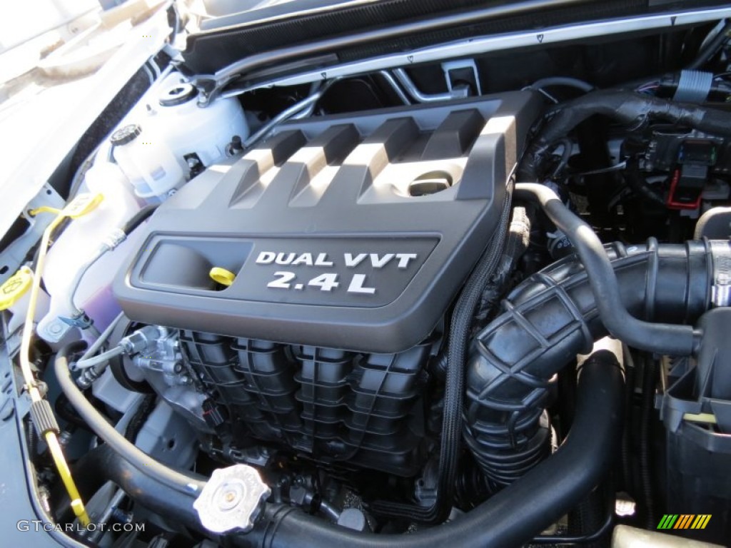 2013 Dodge Avenger SXT Blacktop Engine Photos