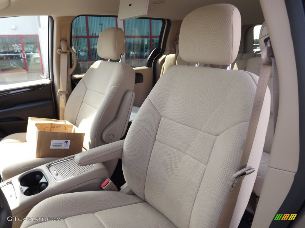 2013 Dodge Grand Caravan SXT Front Seat Photo #78436649