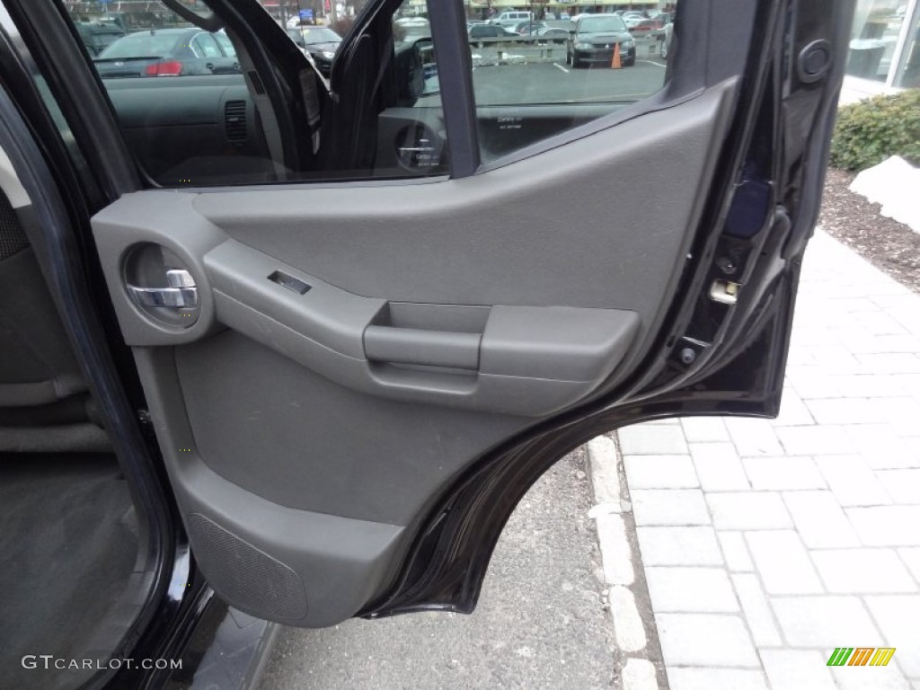 2007 Nissan Xterra X 4x4 Charcoal Door Panel Photo #78440155