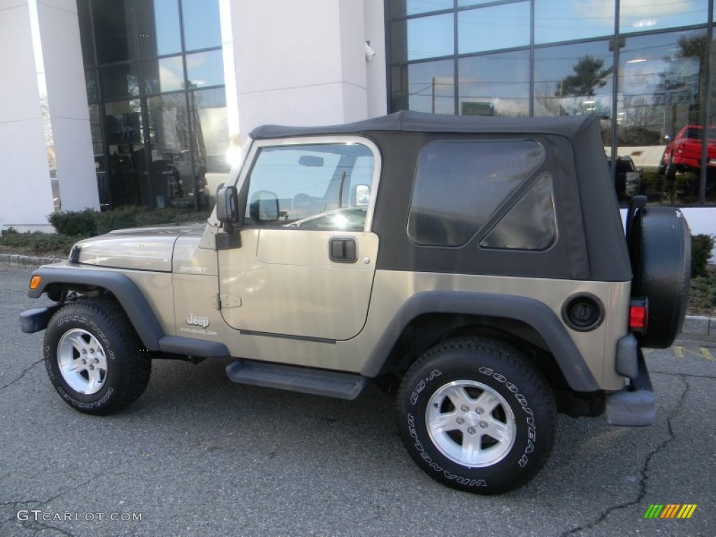 2004 Wrangler Sport 4x4 - Light Khaki Metallic / Dark Slate Gray photo #2