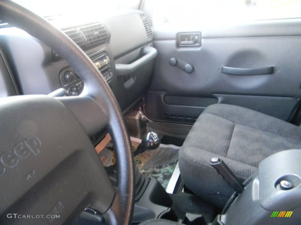 2004 Wrangler Sport 4x4 - Light Khaki Metallic / Dark Slate Gray photo #7