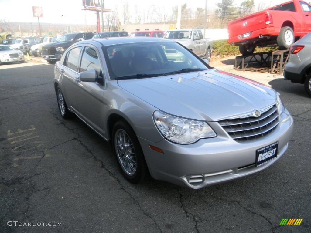 2009 Sebring Touring Sedan - Bright Silver Metallic / Dark Slate Gray photo #5