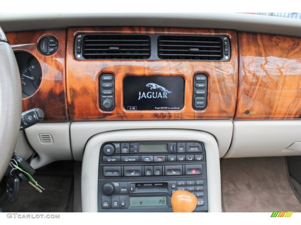 2002 XK XKR Convertible - Quartz Metallic / Oatmeal photo #16