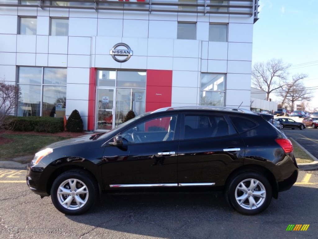 2011 Rogue SV AWD - Wicked Black / Black photo #2