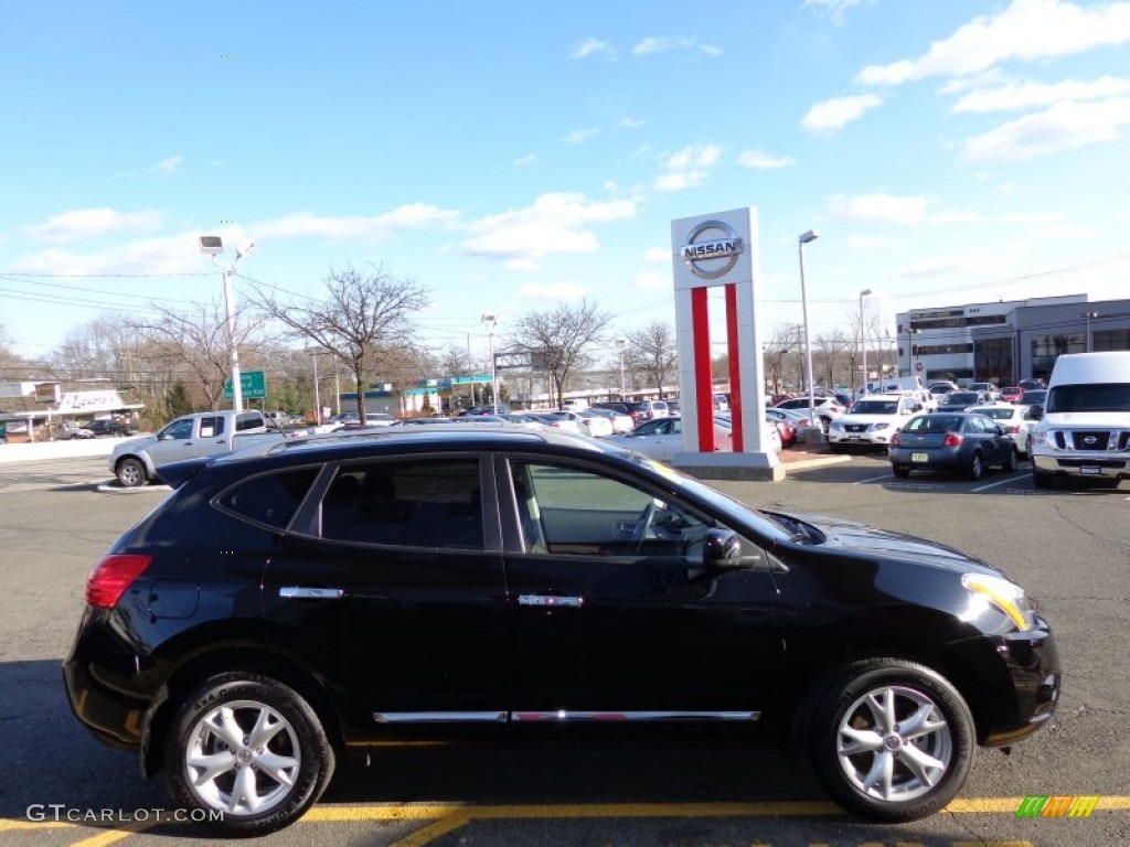 2011 Rogue SV AWD - Wicked Black / Black photo #4