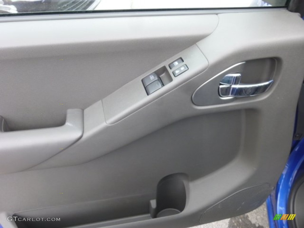 2013 Nissan Frontier Pro-4X King Cab 4x4 Graphite/Steel Pro-4X Door Panel Photo #78442964