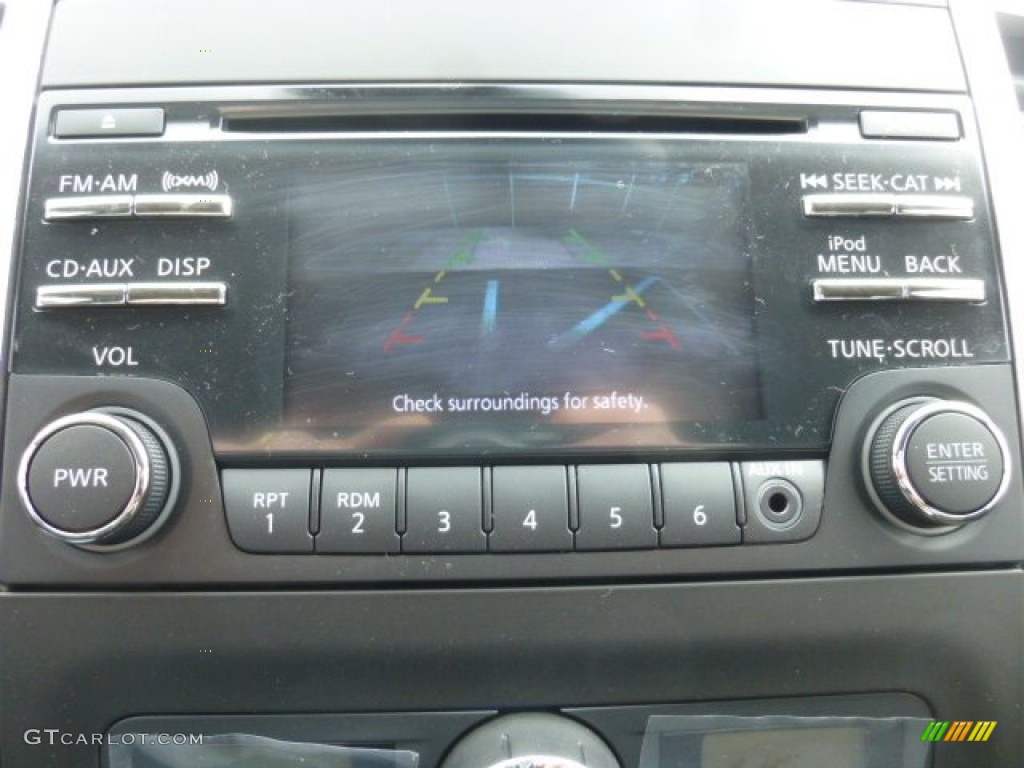 2013 Nissan Frontier Pro-4X King Cab 4x4 Controls Photo #78442985