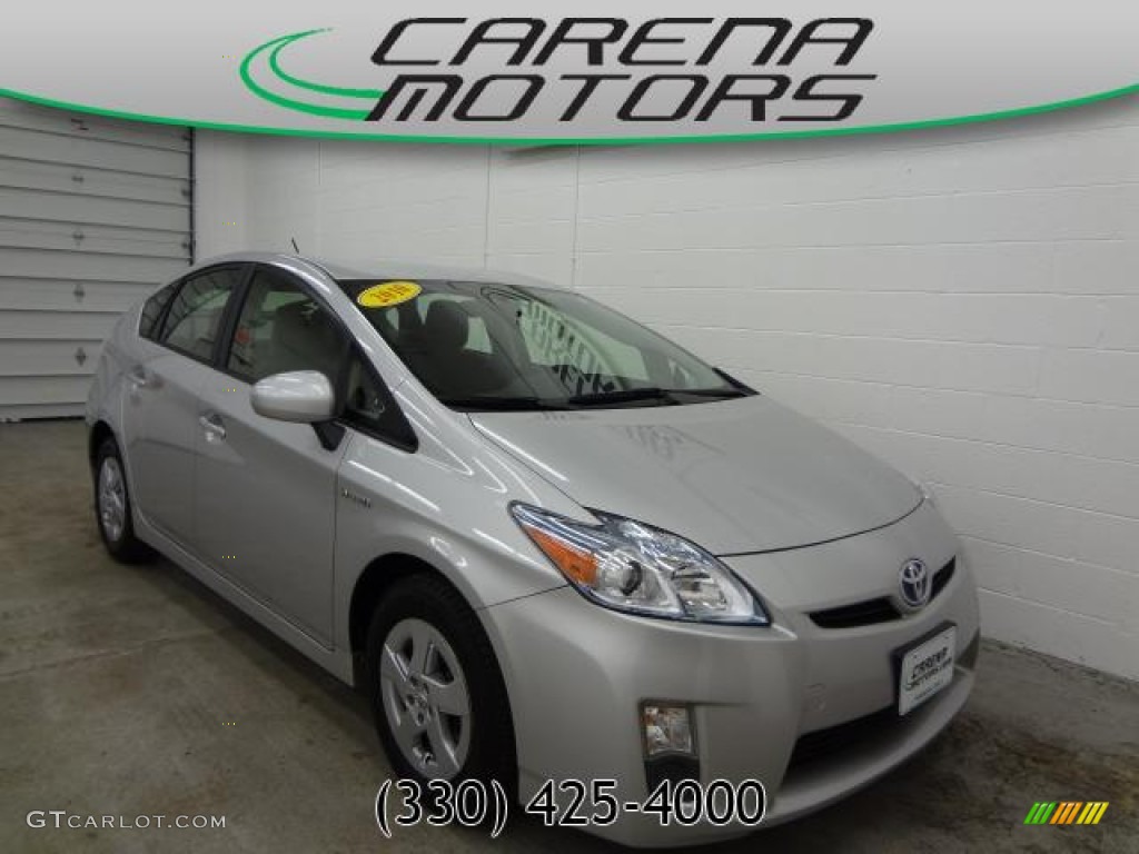 2010 Prius Hybrid III - Classic Silver Metallic / Dark Gray photo #1