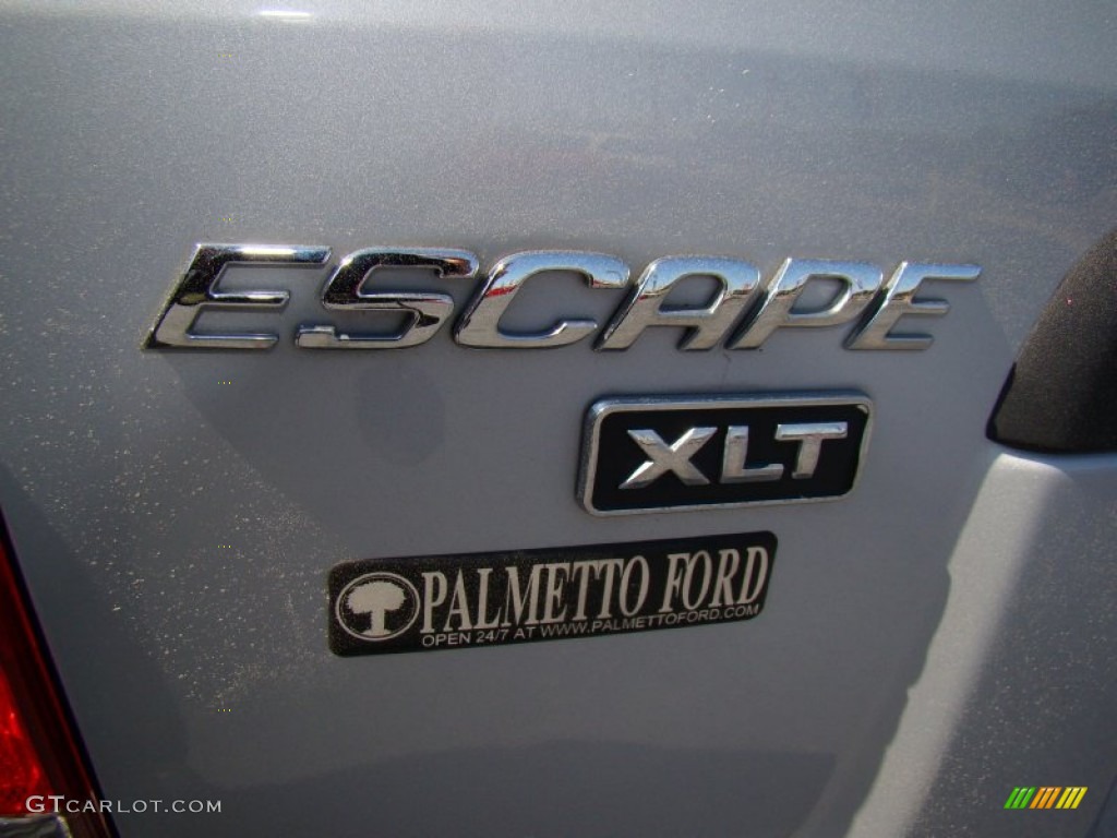 2004 Escape XLT V6 - Satin Silver Metallic / Medium/Dark Pebble photo #31