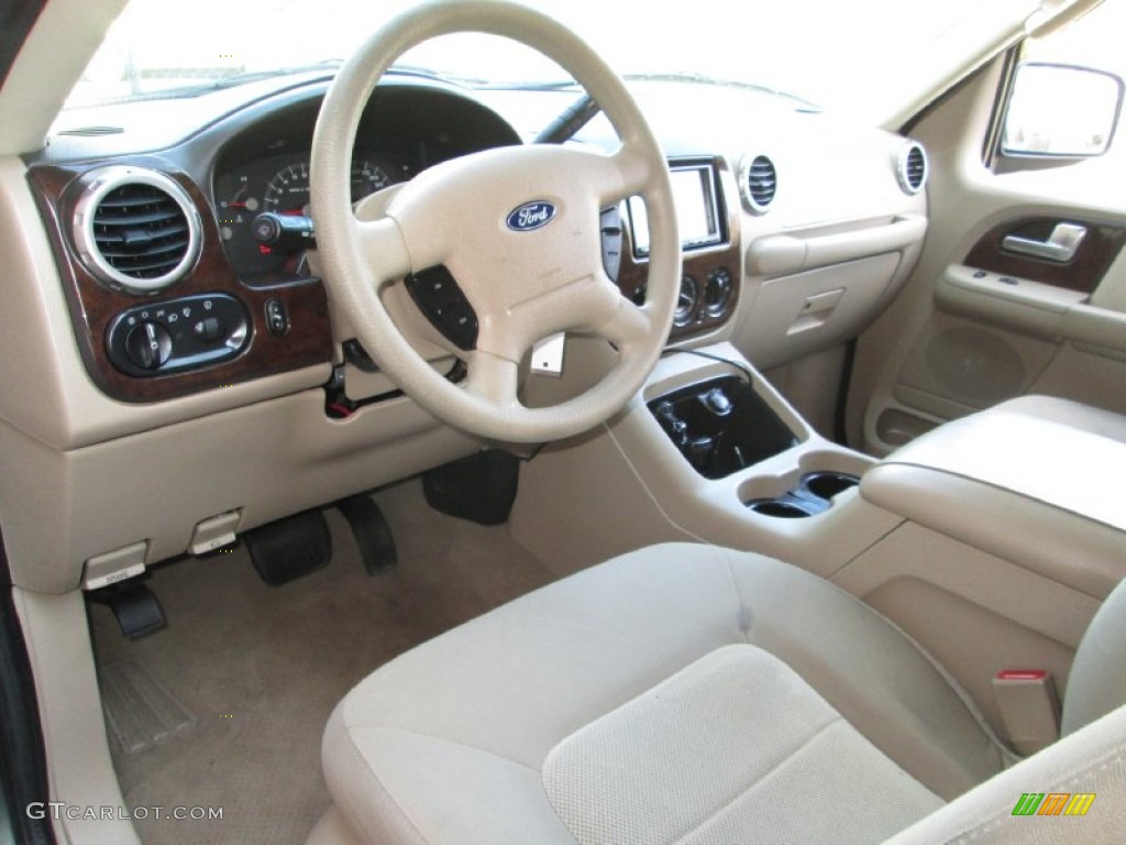 Medium Parchment Interior 2004 Ford Expedition XLT 4x4 Photo #78447891