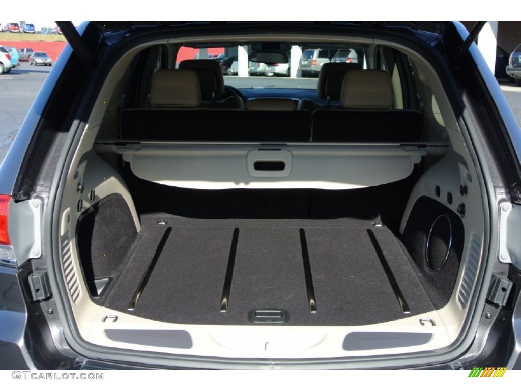 2014 Jeep Grand Cherokee Limited Trunk Photo #78448062