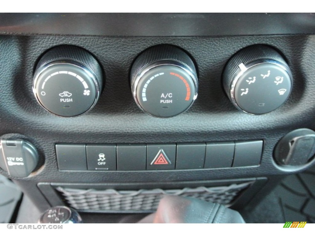 2013 Jeep Wrangler Sport S 4x4 Controls Photo #78448499