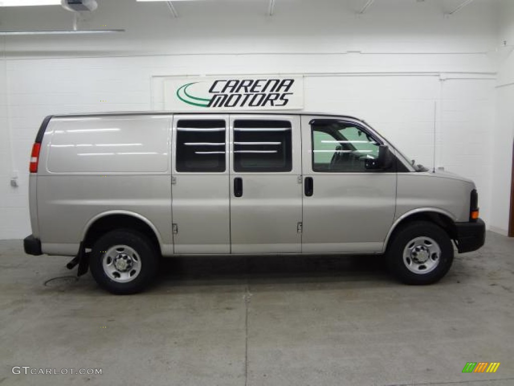 2009 Express 2500 Cargo Van - Silver Birch Metallic / Medium Pewter photo #4