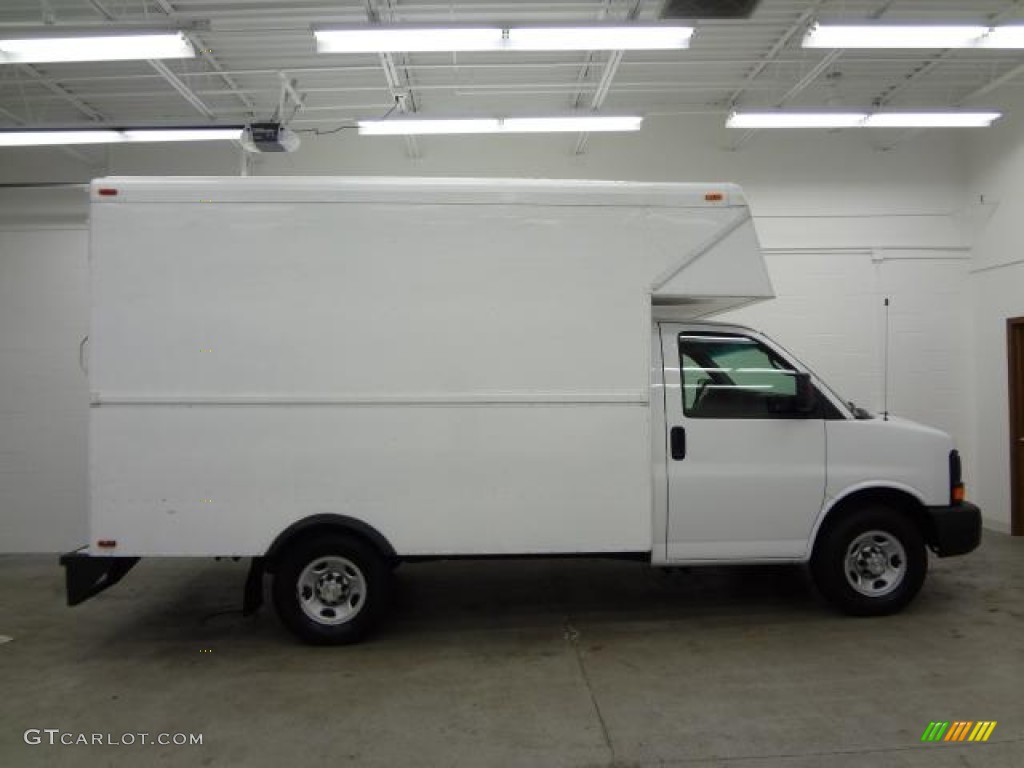 2008 Express Cutaway 3500 Commercial Utility Van - Summit White / Gray photo #5