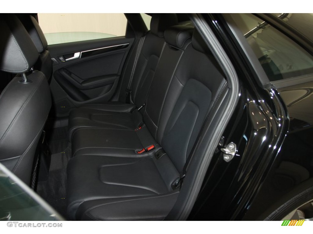 2011 A4 2.0T quattro Sedan - Phantom Black Pearl / Black photo #16