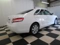 Super White - Camry LE Photo No. 28