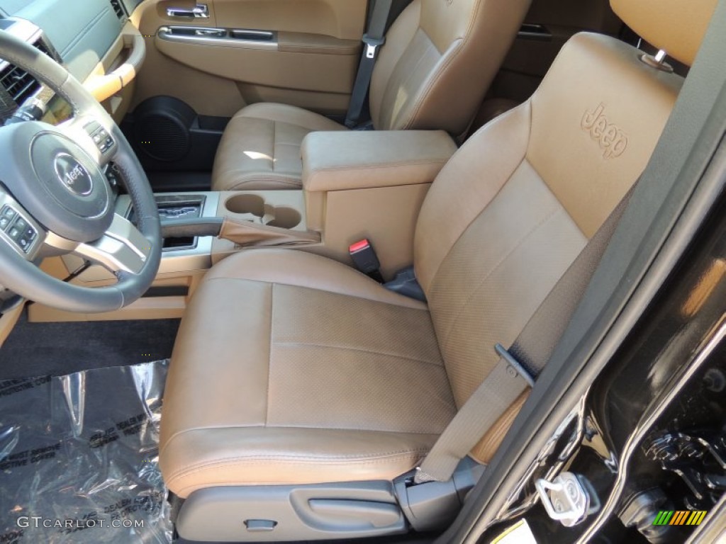 2012 Jeep Liberty Limited Front Seat Photo #78465813