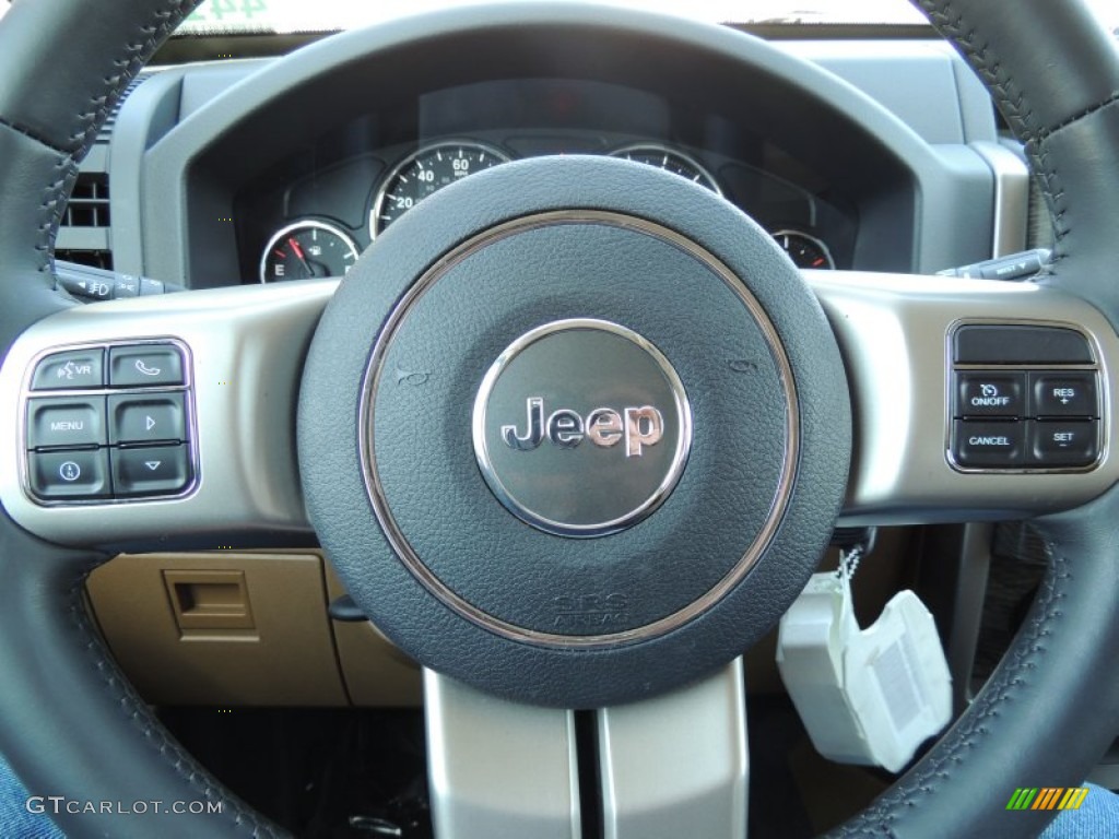 2012 Jeep Liberty Limited Controls Photo #78466256