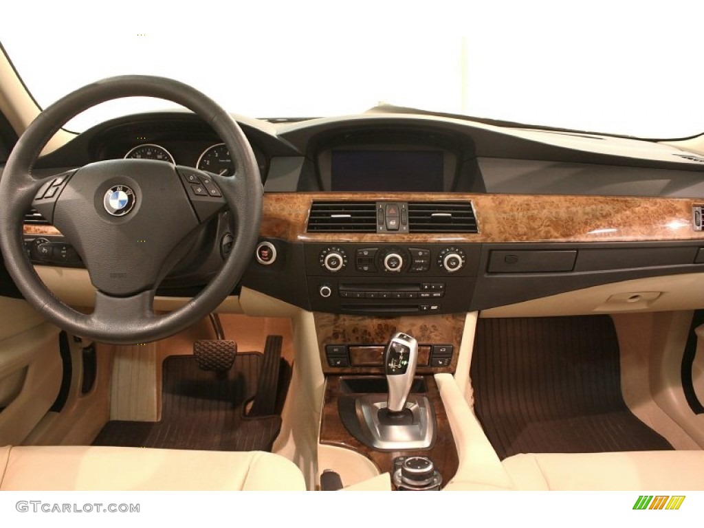 2009 BMW 5 Series 528xi Sedan Cream Beige Dakota Leather Dashboard Photo #78467006