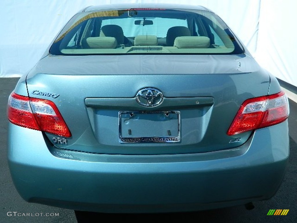 2008 Camry LE - Jasper Green Pearl / Bisque photo #5
