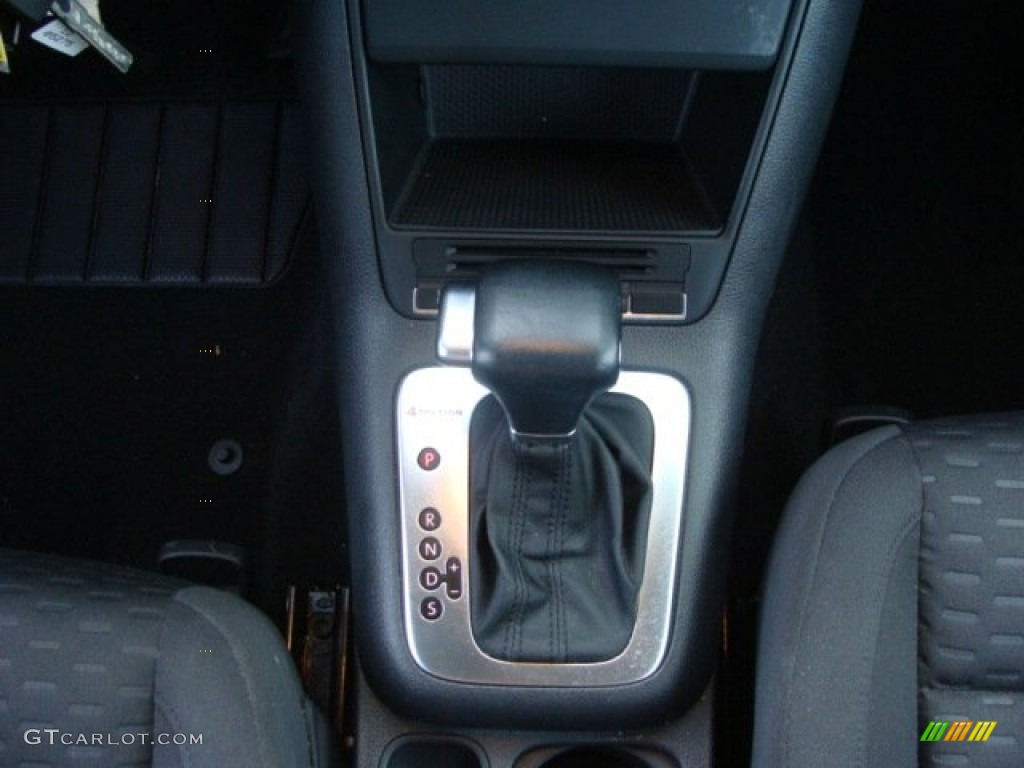 2010 Volkswagen Tiguan SE 4Motion Transmission Photos