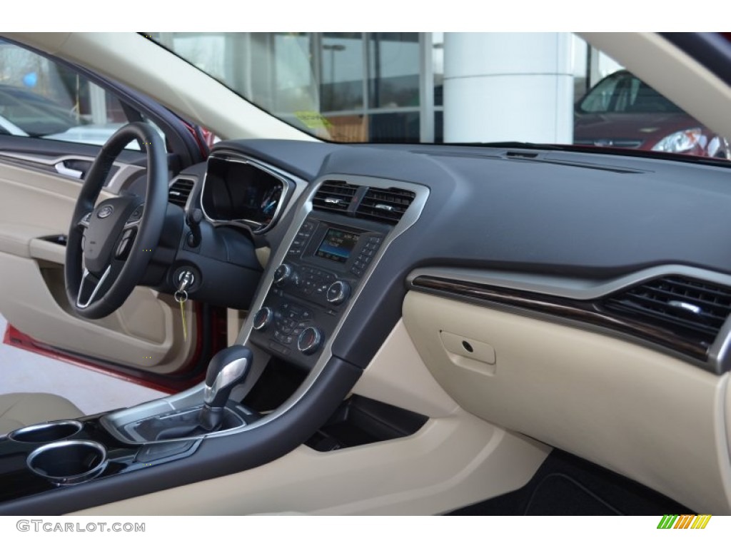 2013 Fusion Hybrid SE - Ruby Red Metallic / Dune photo #16