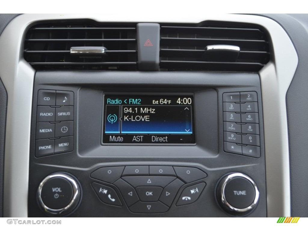 2013 Ford Fusion Hybrid SE Audio System Photos