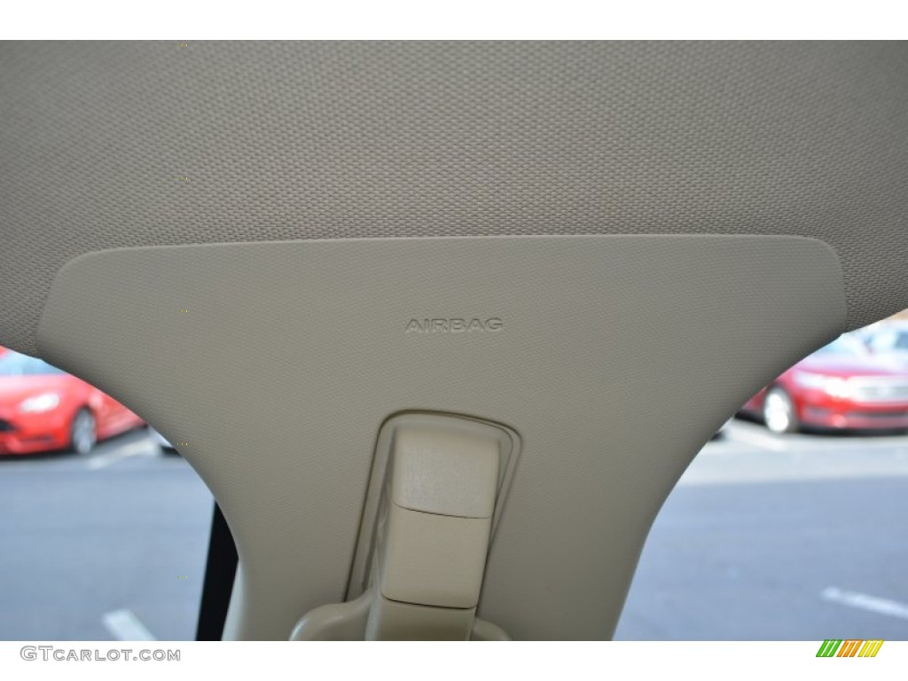 2013 Fusion Hybrid SE - Ruby Red Metallic / Dune photo #40
