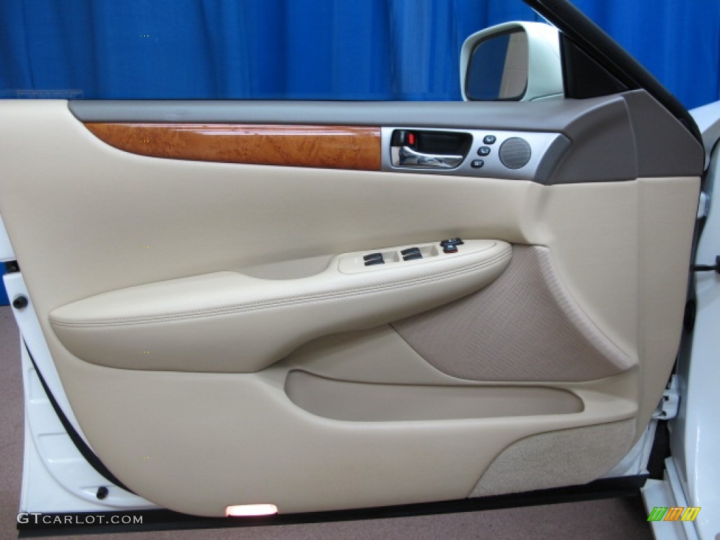 2006 Lexus ES 330 Cashmere Door Panel Photo #78470939