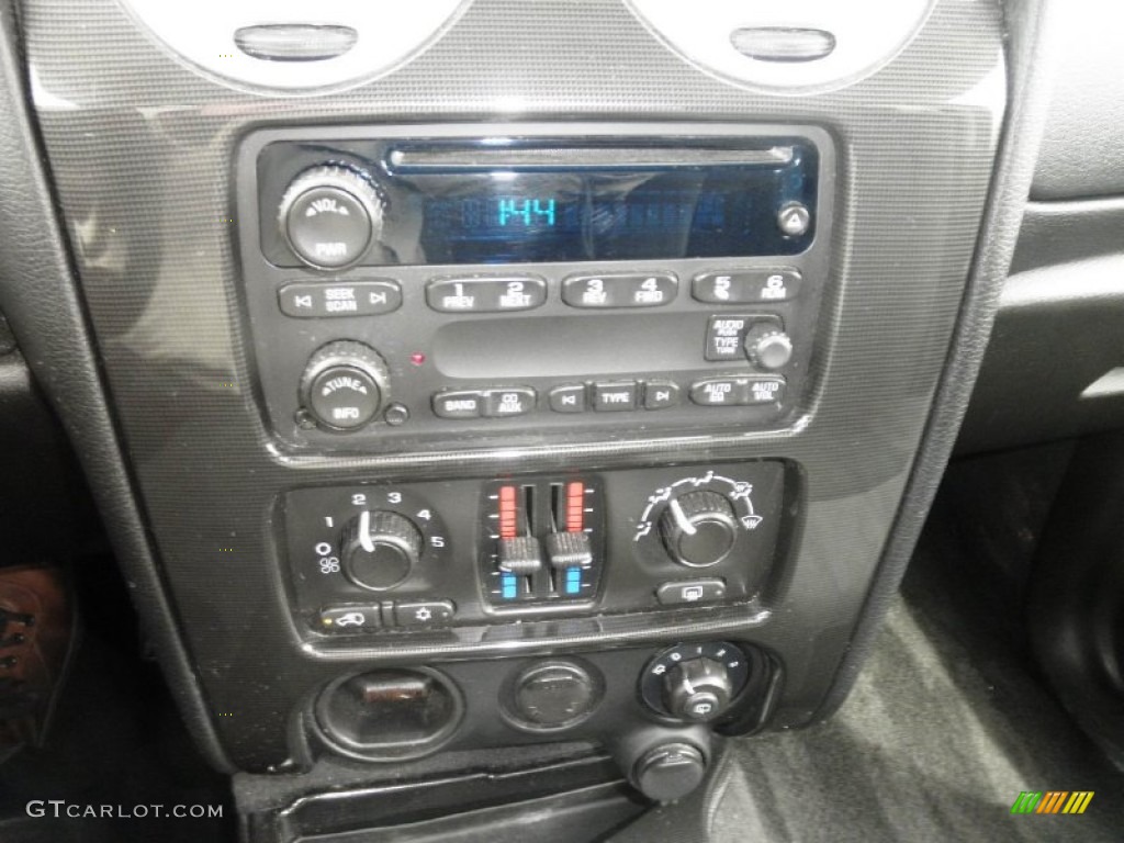 2008 GMC Envoy SLE Controls Photo #78471704