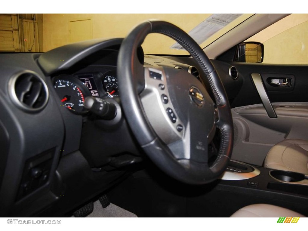 2011 Rogue SL - Silver Ice Metallic / Gray photo #11
