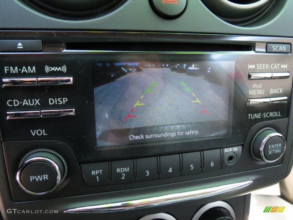 2013 Nissan Rogue S Special Edition Audio System Photo #78472693