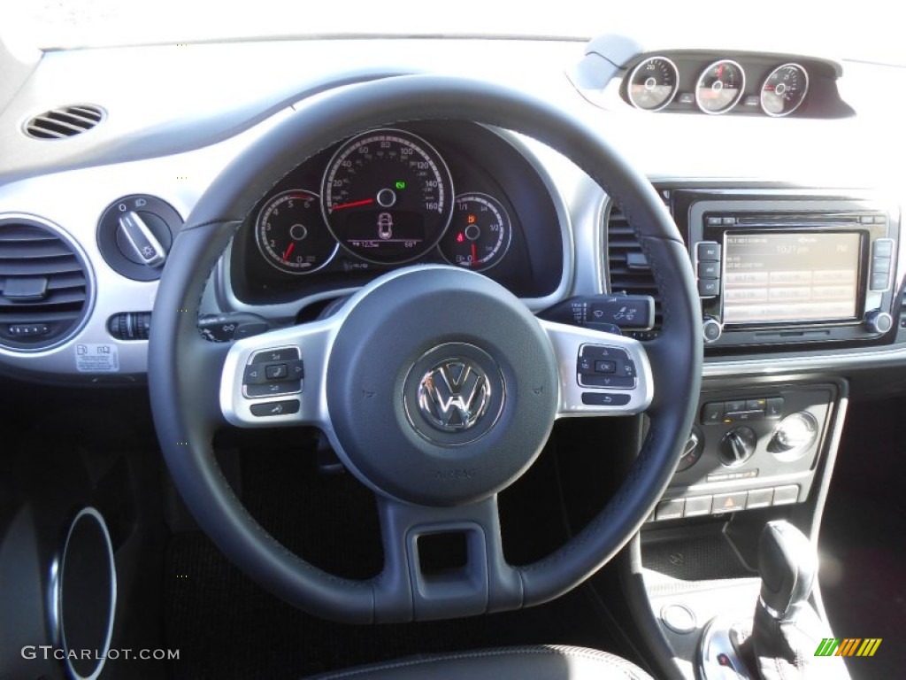 2013 Volkswagen Beetle TDI Convertible Titan Black Steering Wheel Photo #78474680