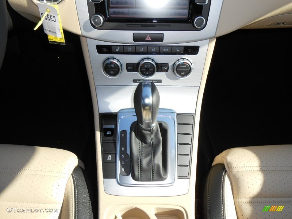 2013 Volkswagen CC Sport Transmission Photos