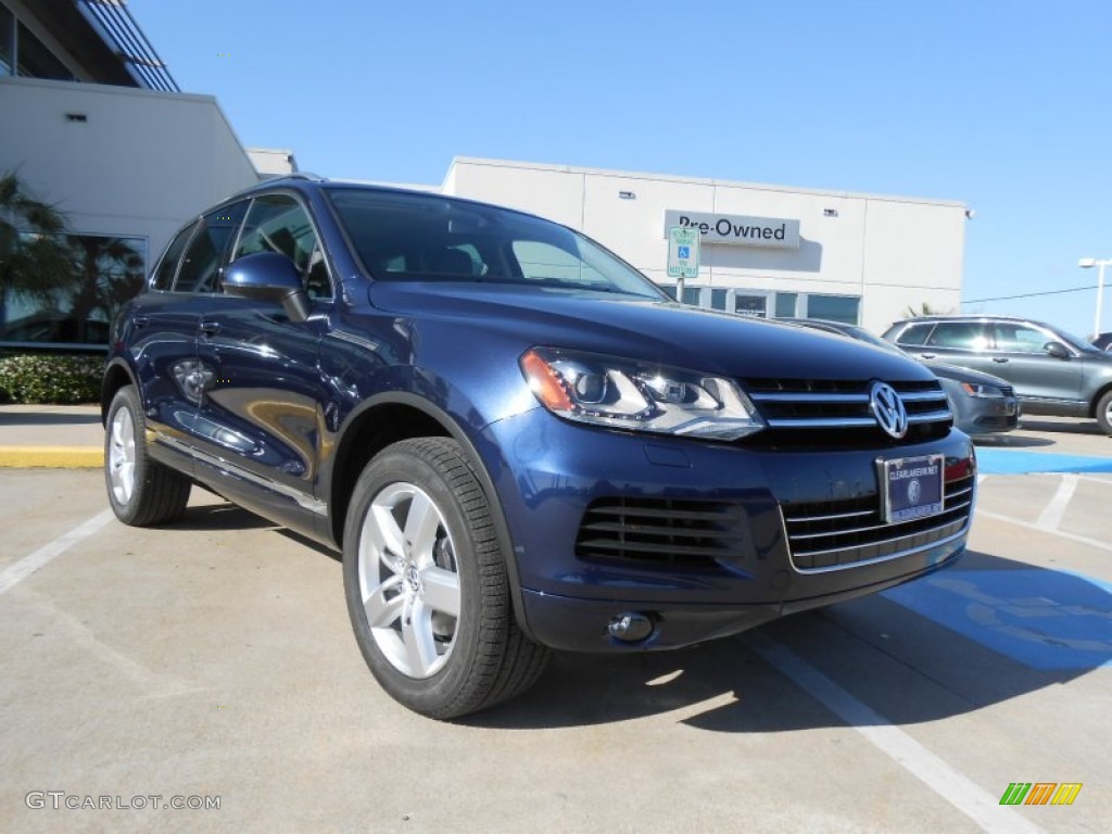 2013 Touareg VR6 FSI Lux 4XMotion - Night Blue Metallic / Black Anthracite photo #1