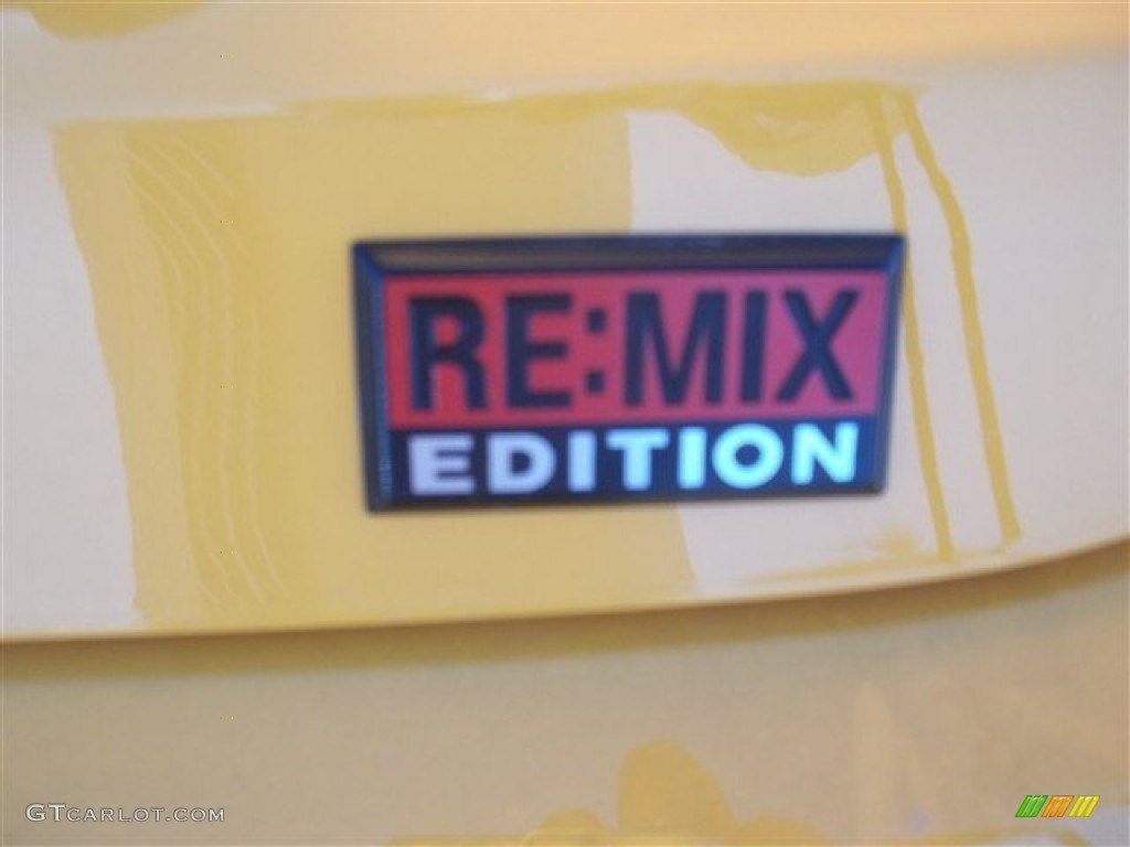 2013 Veloster RE:MIX Edition - 26.2 Yellow / Black photo #5