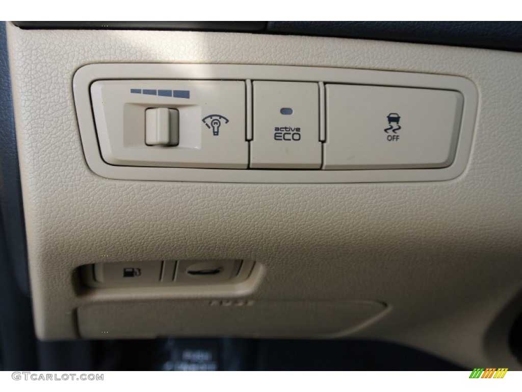 2011 Hyundai Sonata GLS Controls Photo #78476894