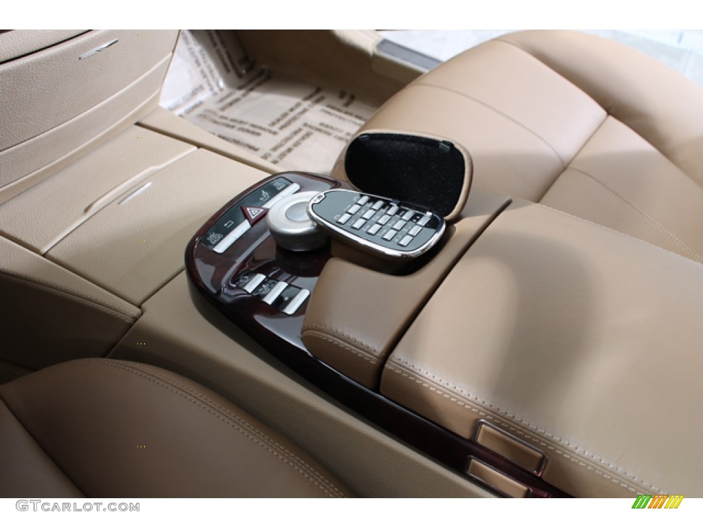 2007 Mercedes-Benz S 550 4Matic Sedan Controls Photo #78478238