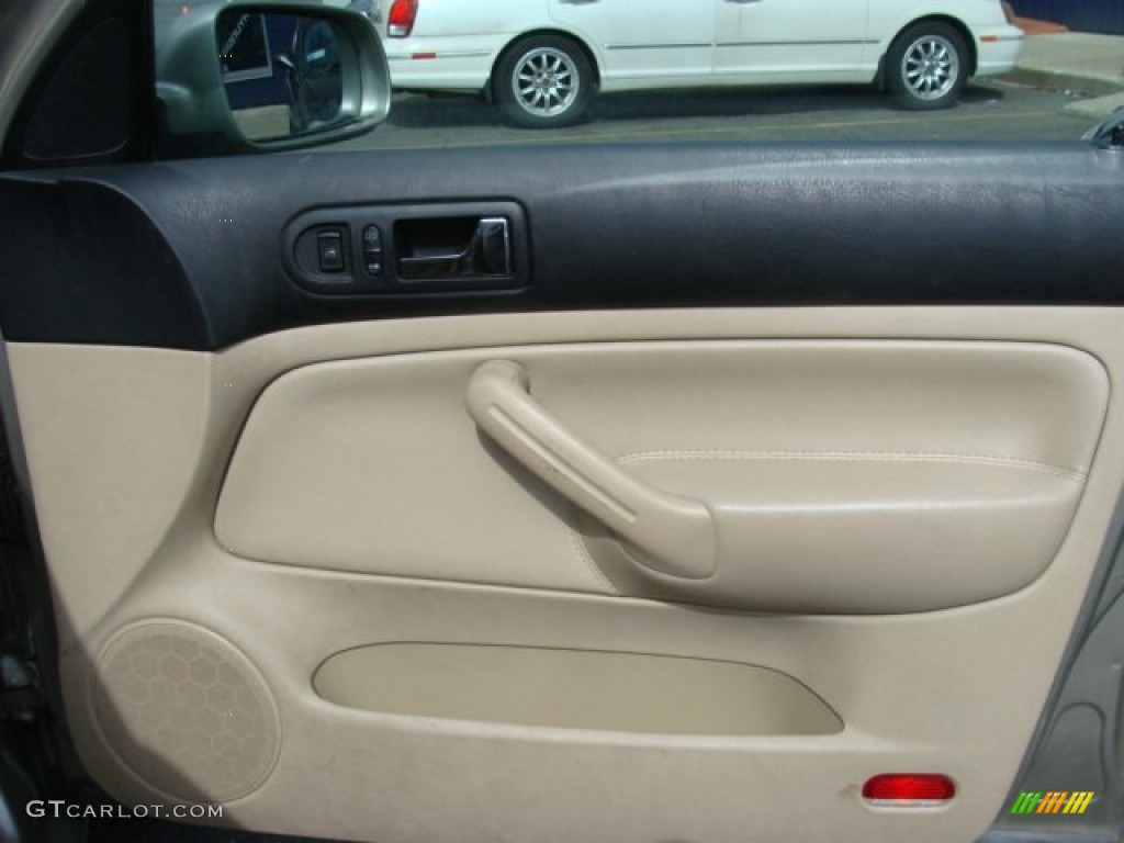 2004 Jetta GLS Sedan - Wheat Beige Metallic / Beige photo #23