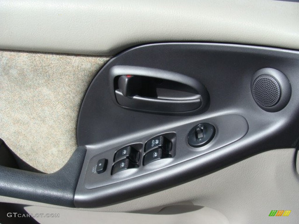 2002 Elantra GLS Sedan - Light Ocean Blue / Beige photo #8
